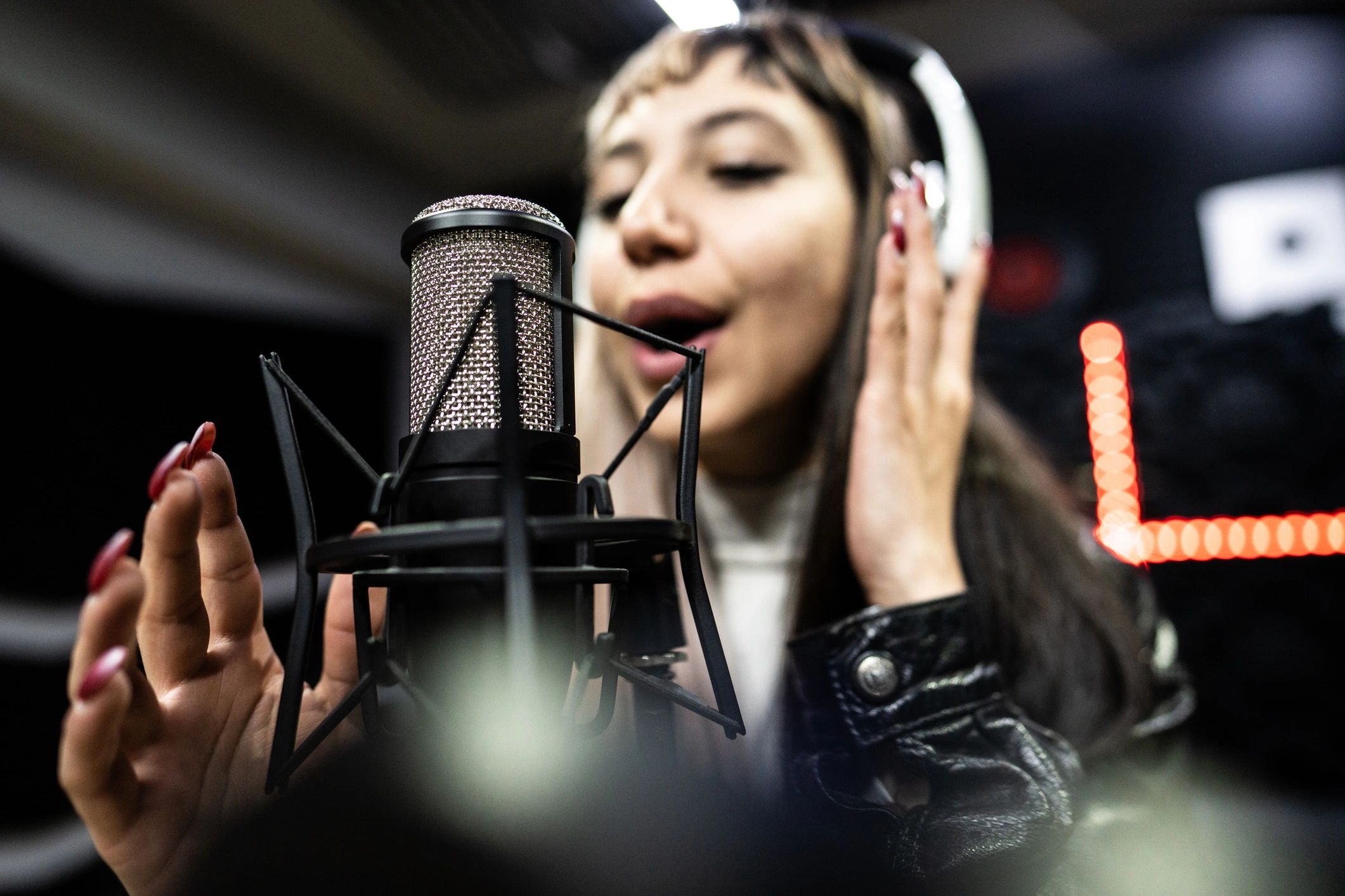 Studio microphone representing a creator testimonial